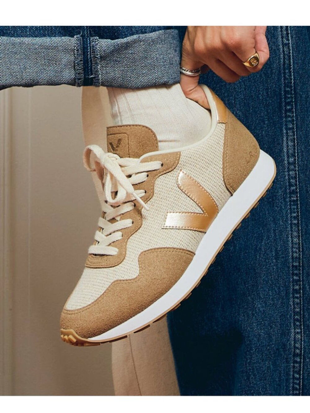 Veja SDU Women's Sneakers in NATURAL PLATINE Sz 7